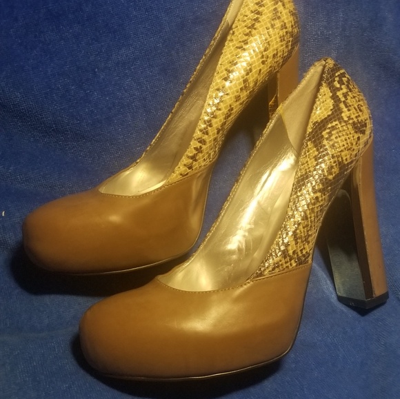 High heels - Picture 3 of 3